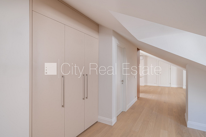 Фасадный дом, реновированный дом, благоустроенный озеленённый двор, закрытый Рига - изображение 10