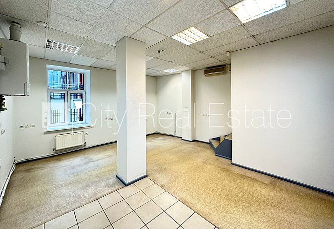 Pagalma ēka, labiekārtota apzaļumota teritorija, slēgts pagalms, teritorijas iebrauktuves Rīga - foto 5