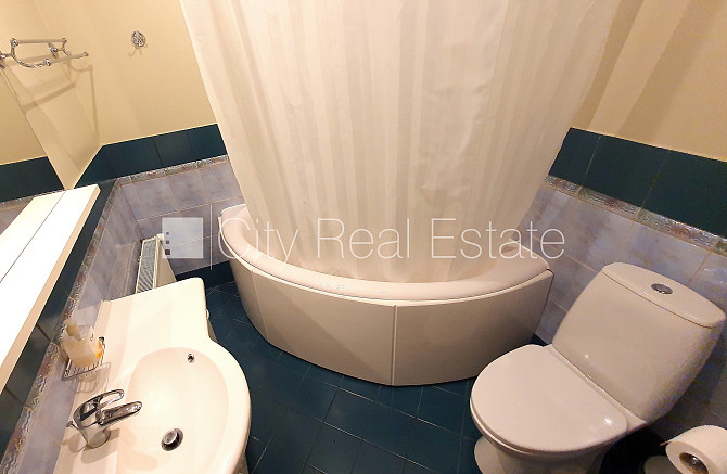 Земля в собственности, фасадный дом, реновированный дом, подъездная дорога Рига - изображение 18