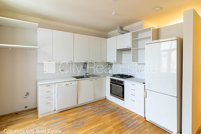 Фасадный дом, реновированный дом, поменянное покрытие крыши, возможность аренды Рига - изображение 16