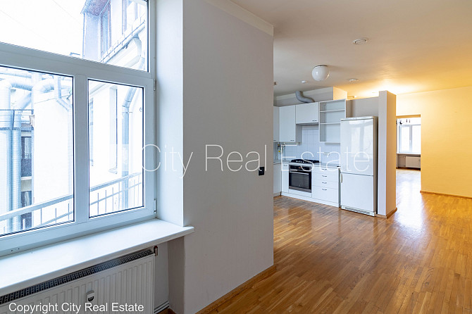 Фасадный дом, реновированный дом, поменянное покрытие крыши, возможность аренды Рига - изображение 17