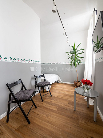 Реновированный дом, студио, кухня объединена с комнатой, центральное отопление, Рига - изображение 6