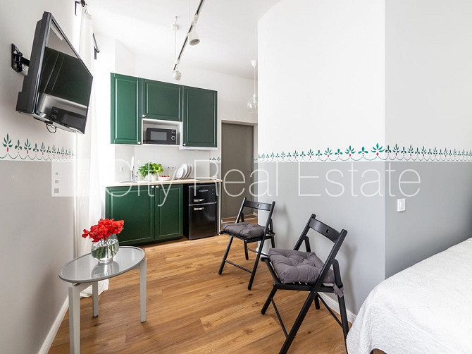 Реновированный дом, студио, кухня объединена с комнатой, центральное отопление, Рига - изображение 1