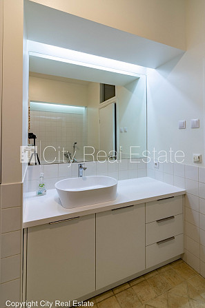 Новостройка, фасадный дом, благоустроенная озеленённая территория, закрытый Рига - изображение 6