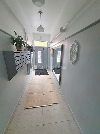 Fasādes māja, istabas izolētas 3 gab., studio tipa, virtuve apvienota ar viesistabu, augstie Rīga - foto 20