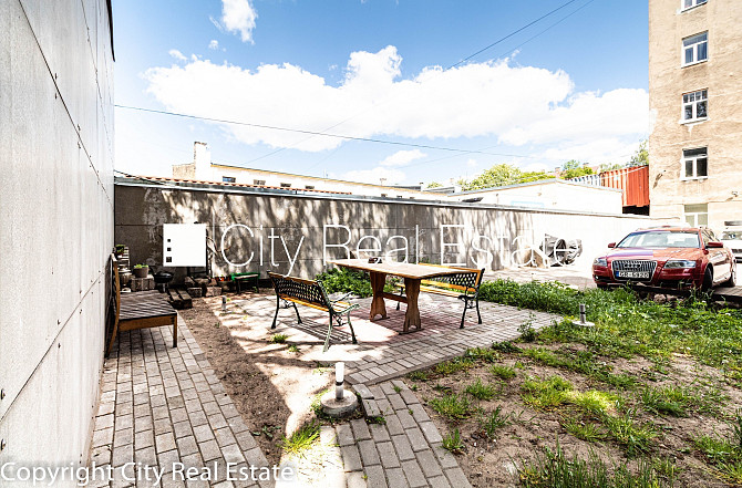 Fasādes māja, istabas izolētas 3 gab., studio tipa, virtuve apvienota ar viesistabu, augstie Rīga - foto 16