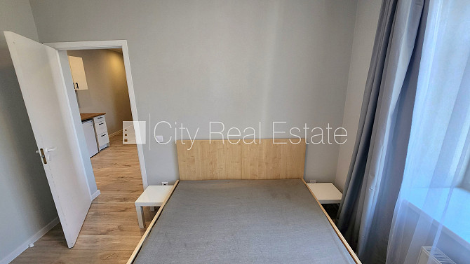 Fasādes māja, istabas izolētas 3 gab., studio tipa, virtuve apvienota ar viesistabu, augstie Rīga - foto 13