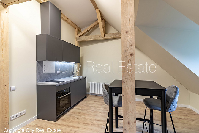 Фасадный дом, реновированный дом, благоустроенная озеленённая территория, лифт, Рига - изображение 14