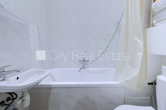 Pagalma māja, apsargāts pagalms, ieeja no pagalma, ir lifts, virtuve, centrālā apkure, Rīga - foto 14