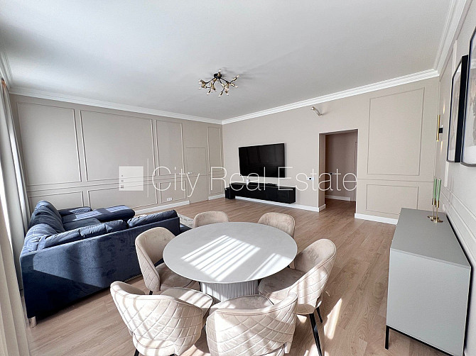 Фасадный дом, реновированный дом, возможность аренды парковки, лестничная клетка Рига - изображение 14