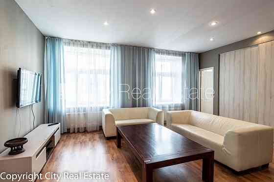 Фасадный дом, реновированный дом, закрытый двор, возможность аренды парковки, Rīga