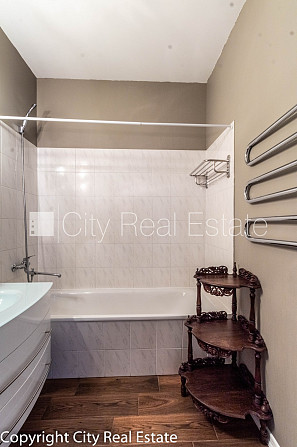 Фасадный дом, реновированный дом, закрытый двор, возможность аренды парковки, Рига - изображение 15