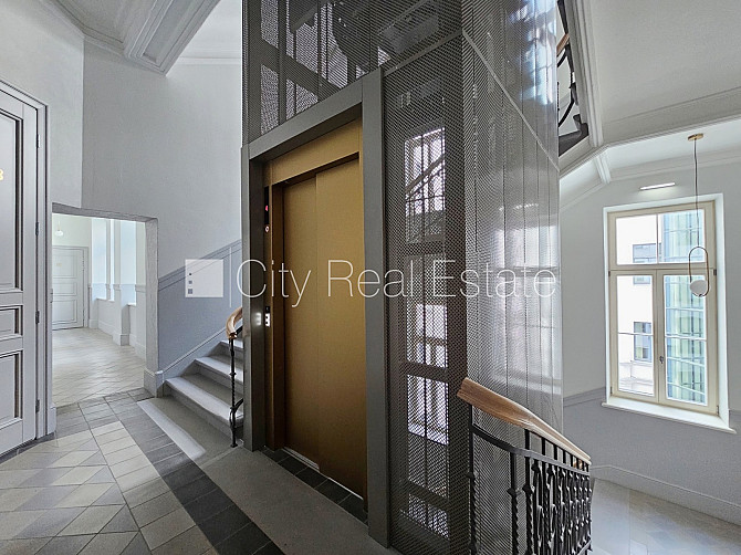 Фасадный дом, реновированный дом, закрытый двор, вход с улицы и со двора, лифт, Рига - изображение 8