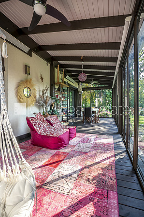 Privātmāja, labiekārtota apzaļumota teritorija 1350 m2, slēgts pagalms, vieta vairākām Jūrmala - foto 9