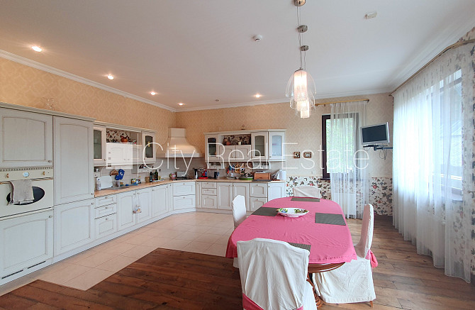 Земля в собственности, частный дом, новостройка, благоустроенная озеленённая Юрмала - изображение 13