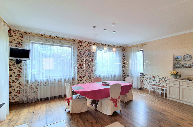 Privātmāja, jaunceltne, labiekārtota apzaļumota teritorija 3300 m2, bruģēts piebraucamais Jūrmala - foto 15