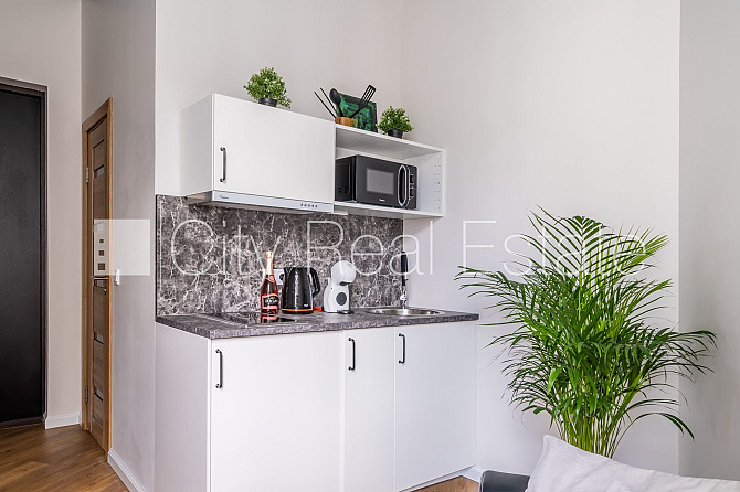 Реновированный дом, студио, кухня объединена с комнатой, центральное отопление, Рига - изображение 5