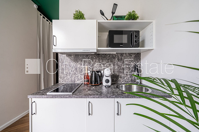 Реновированный дом, студио, кухня объединена с комнатой, центральное отопление, Рига - изображение 6