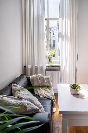 Реновированный дом, студио, кухня объединена с комнатой, центральное отопление, Рига - изображение 8