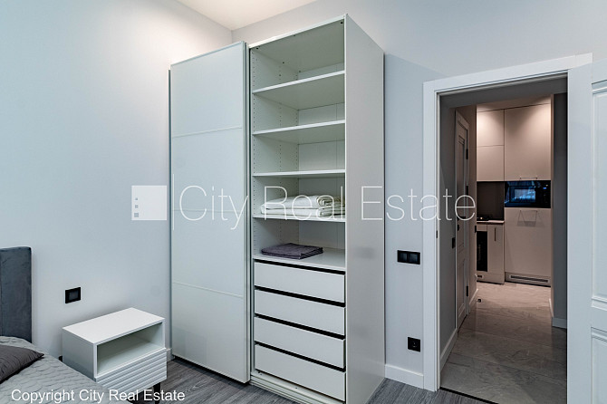 Дом во дворе, реновированный дом, благоустроенный озеленённый двор, закрытый Рига - изображение 6