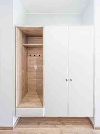 Новостройка, благоустроенный озеленённый двор, гараж на одну машину, лифт, Rīga