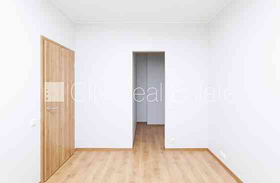 Новостройка, благоустроенная озеленённая территория, благоустроенный Rīga