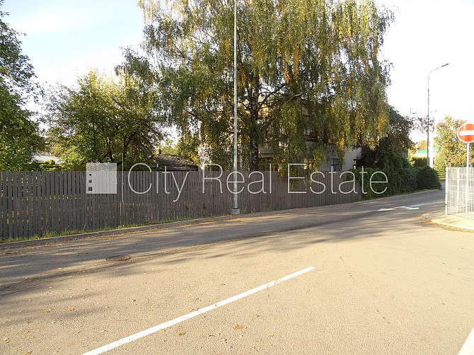 Фасадный дом, кирпичные стены, вход с улицы, в доме подключено 3 фазовое Рига - изображение 7