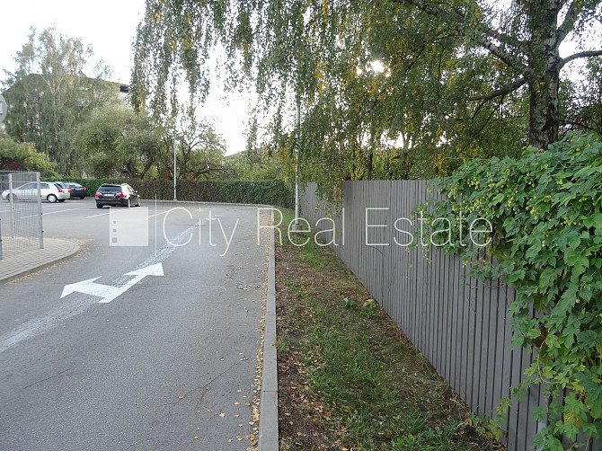 Фасадный дом, кирпичные стены, вход с улицы, в доме подключено 3 фазовое Рига - изображение 10