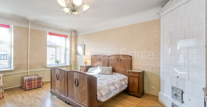 Fasādes māja, slēgts pagalms, vieta automašīnai, ieeja no pagalma, kāpņu telpa pēc Rīga - foto 11