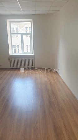 Fasādes māja, renovēta māja, objektu apsargā fiziskā apsardze, ieeja no ielas, ir lifts, Rīga - foto 3