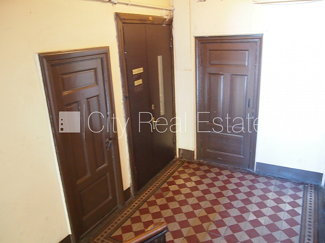 Дом во дворе, реновированный дом, закрытый двор, возможность аренды парковки, Рига - изображение 9