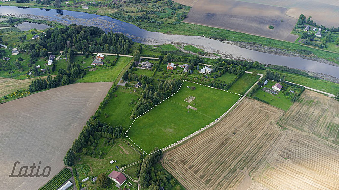 Pārdod zemi ar izbūvētiem pamatiem privātmājai un saimniecības ēkai ainaviskā vietā pie Lielupes.
Pi Бауска и Бауский край - изображение 4