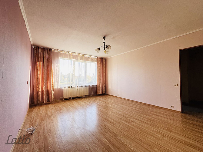 Pārdod plašu un gaišu 3-istabu dzīvokli.

Dzīvokļa plānojums:
- 3 izolētas istabas;
- virtuve;
- van Елгава и Елгавский край - изображение 6