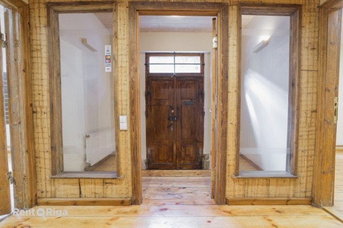 Birojs  tikko pēc kosmētiskā remonta!  Īpašums ar ļoti labu atrašanās vietu  pirmais Rīga - foto 1