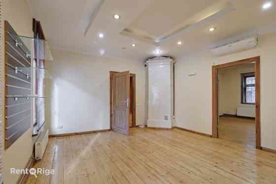 Торговые помещения  только после косметического ремонта!  Объект с отличным Rīga