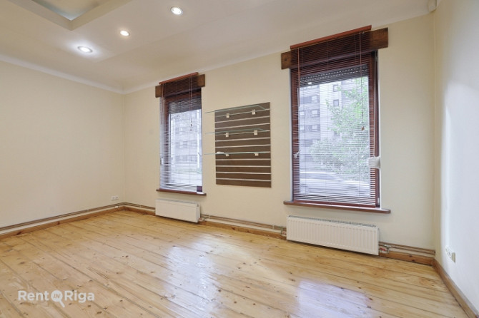 Tirdzniecības telpas  tikko pēc kosmētiskā remonta!  Īpašums ar ļoti labu atrašanās vietu Rīga - foto 2