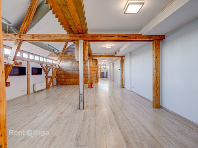 Divu līmeņu biroja telpas prestižā vietā  Elizabetes ielā.  Šis birojs apvieno modernu Rīga - foto 7