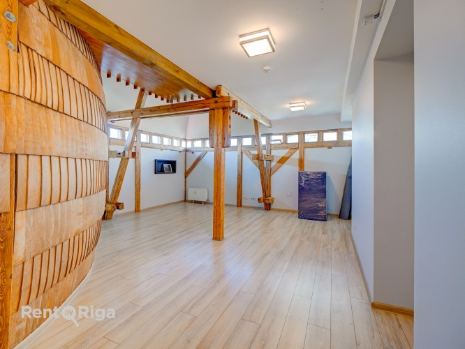 Divu līmeņu biroja telpas prestižā vietā  Elizabetes ielā.  Šis birojs apvieno modernu Rīga - foto 2