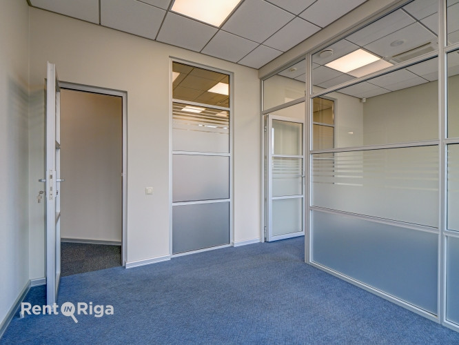 Biroja telpas ar bonusu - tiešo izeju uz terasi!  Jauns birojs mūsdienīgā biroju ēkā. Telpas Rīga - foto 16