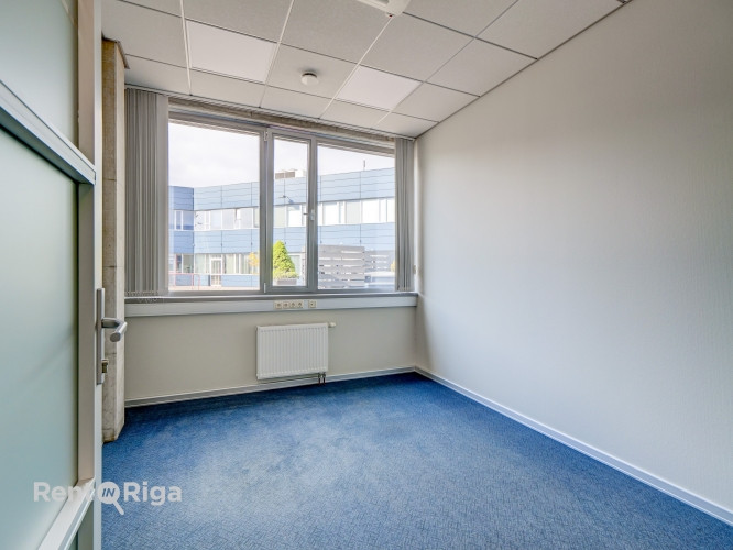 Biroja telpas ar bonusu - tiešo izeju uz terasi!  Jauns birojs mūsdienīgā biroju ēkā. Telpas Rīga - foto 12