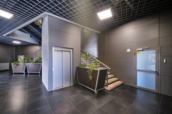 Biroja telpas ar bonusu - tiešo izeju uz terasi!  Jauns birojs mūsdienīgā biroju ēkā. Telpas Rīga - foto 8