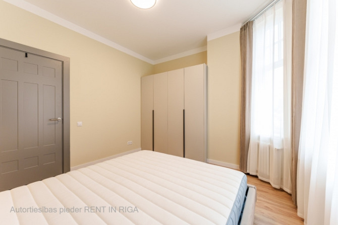 Pilnībā mēbelēts 2-istabu dzīvoklis jūgendstila ēkā Rīgas Centrā.  Krišjāņa Valdemāra Rīga - foto 5