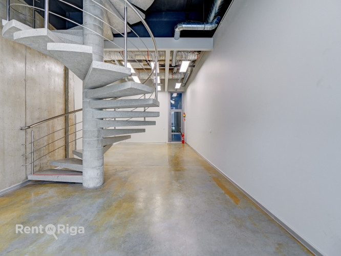 Tirdzniecības telpas pirmajā stāvā ar atsevišķu ieeju un ērtu piekļuvi Rīga - foto 7