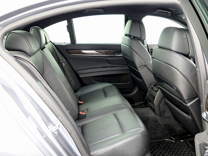 BMW 750 Executive 4.4 300kW Таллин - изображение 7