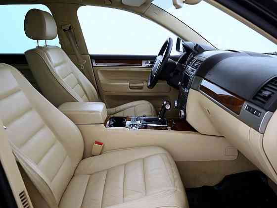 Volkswagen Touareg Highline ATM 2.5 TDI 128kW Tallina