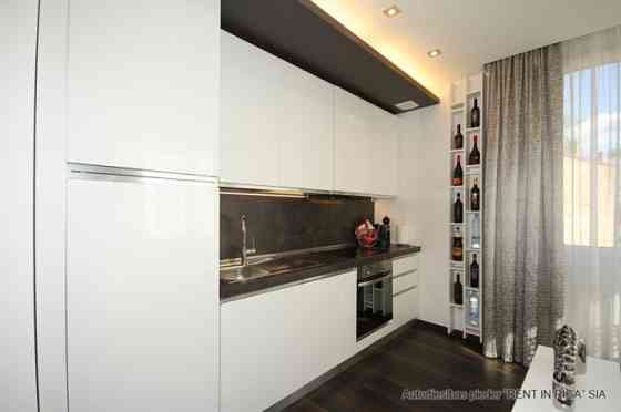 Продаётся солнечная и уютная 2-комнатная квартира в современном жилом проекте Rīga