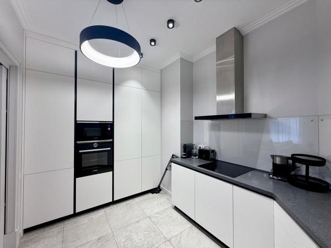 Izīrē plašu 3 istabu dzīvokli Rīgas centrā!  Šis dzīvoklis ir elegants un ar īpašu šarmu, kādu snied Рига - изображение 6