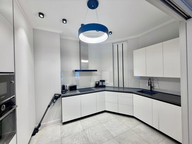 Izīrē plašu 3 istabu dzīvokli Rīgas centrā!  Šis dzīvoklis ir elegants un ar īpašu šarmu, kādu snied Рига - изображение 7