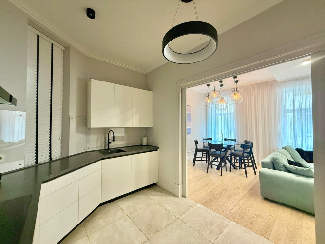 Izīrē plašu 3 istabu dzīvokli Rīgas centrā!  Šis dzīvoklis ir elegants un ar īpašu šarmu, kādu snied Рига - изображение 9