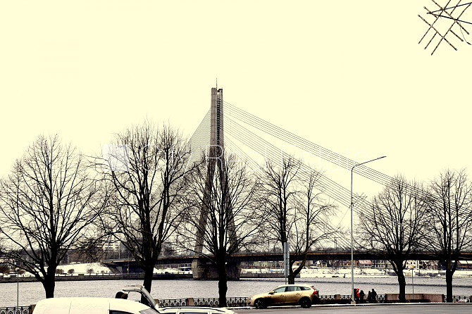 Фасадный дом, вход с улицы и со двора, лестничная клетка после косметического Рига - изображение 18